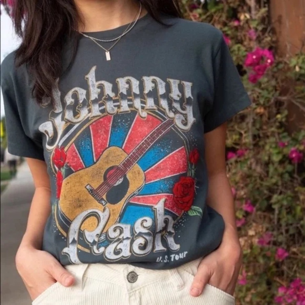 Daydreamer Johnny Cash Martin Guitar Tour Tee in Vintage Black